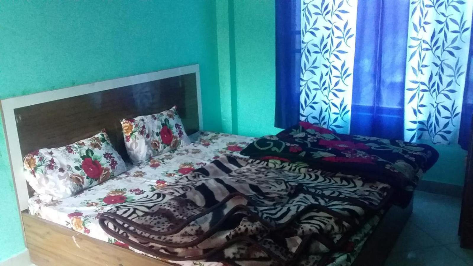 Spot On Sharma'S Kitchen & Home Stay Bajaura 외부 사진